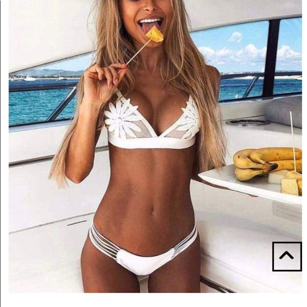 BRAND-NEW Size medium swimsuit.